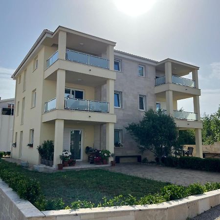 Apartman Sven Malinska Luaran gambar