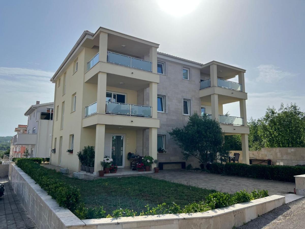 Apartman Sven Malinska Luaran gambar