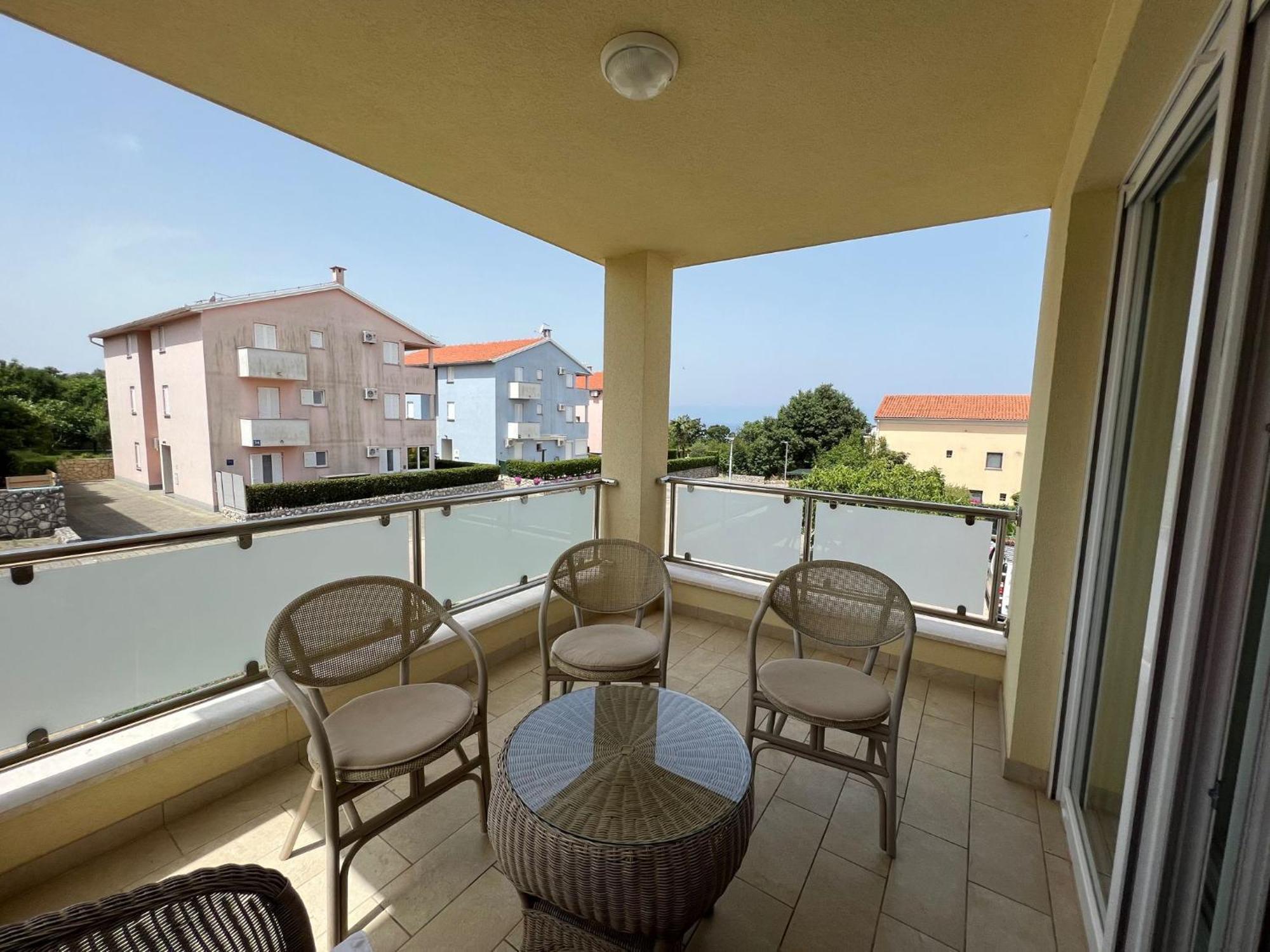 Apartman Sven Malinska Luaran gambar